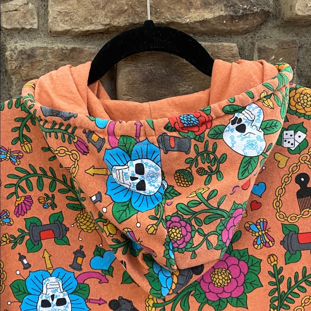 Orange hoodie with skull, dice, dove graphics  with pockets. Small - Picture 9 of 16